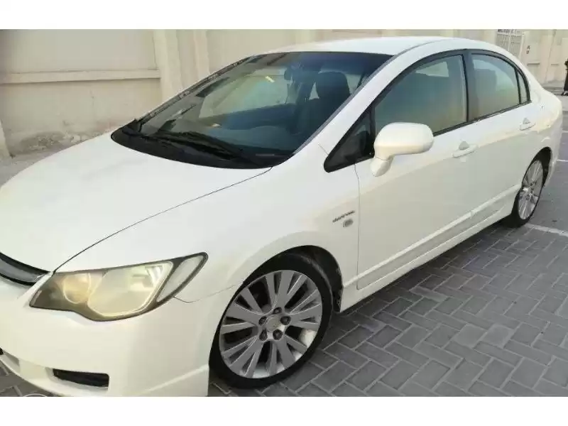 مستعملة Honda Civic للبيع في الدوحة #12229 - 1  صورة 
