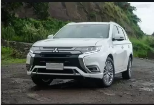 مستعملة Mitsubishi Unspecified للبيع في الدوحة #12402 - 1  صورة 