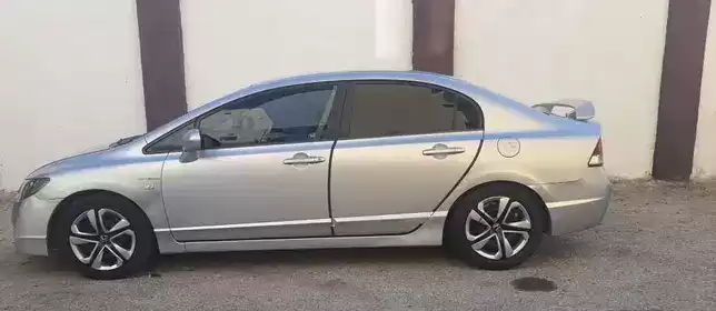Kullanılmış Honda Civic Satılık içinde Al Sadd , Doha #12435 - 1  image 
