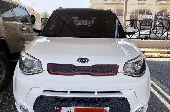 Использовал Kia Unspecified Продается в Доха #12460 - 1  image 