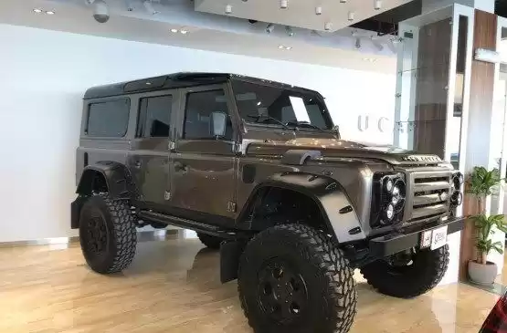Usado Land Rover Defender 110 Venta en Doha #12595 - 1  image 