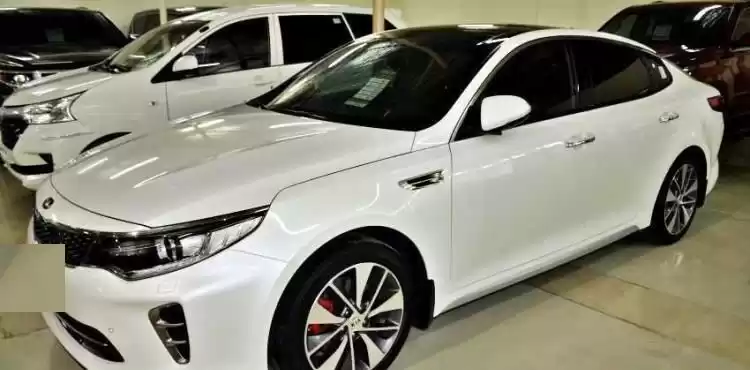 Utilisé Kia Optima À vendre au Doha #12792 - 1  image 