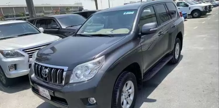 مستعملة Toyota Prado للبيع في الدوحة #12855 - 1  صورة 