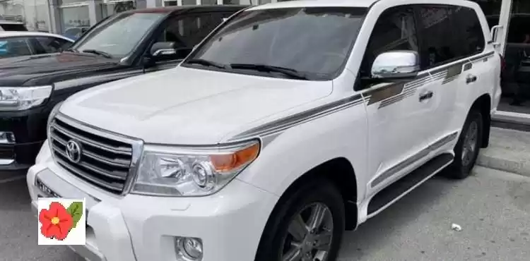 مستعملة Toyota Land Cruiser للبيع في الدوحة #12857 - 1  صورة 