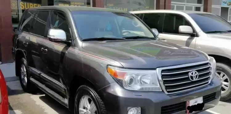 استفاده شده Toyota Land Cruiser برای فروش که در دوحه #13031 - 1  image 