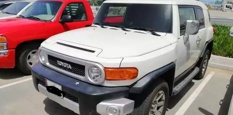 مستعملة Toyota FJ Cruiser للبيع في الدوحة #13034 - 1  صورة 