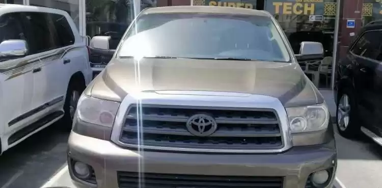 مستعملة Toyota Sequoia للبيع في الدوحة #13044 - 1  صورة 