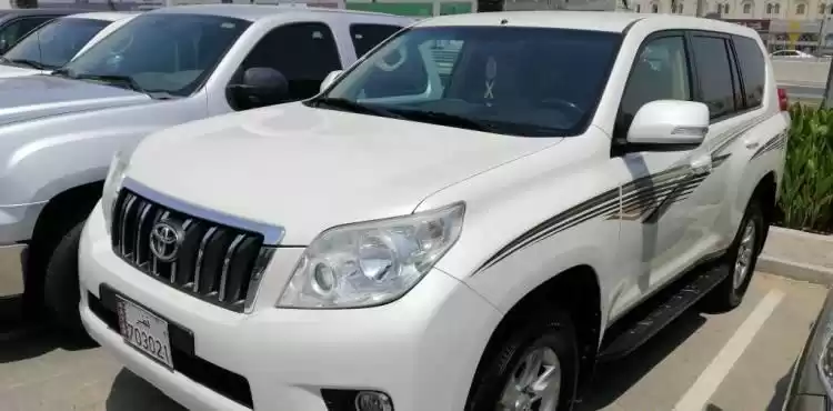 مستعملة Toyota Prado للبيع في الدوحة #13045 - 1  صورة 