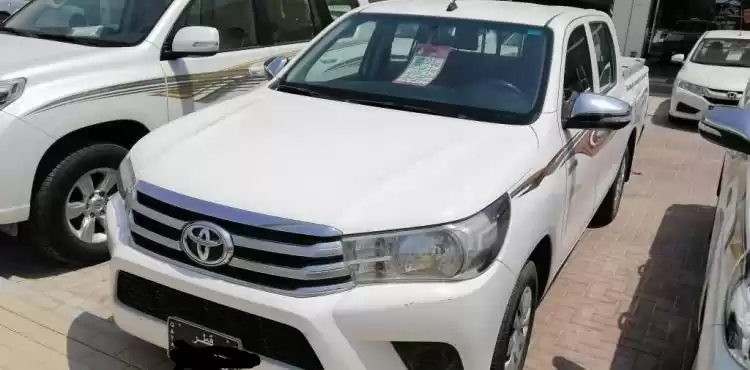 استفاده شده Toyota Hilux برای فروش که در دوحه #13048 - 1  image 