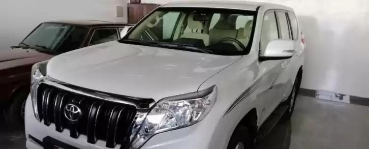 مستعملة Toyota Prado للبيع في الدوحة #13050 - 1  صورة 