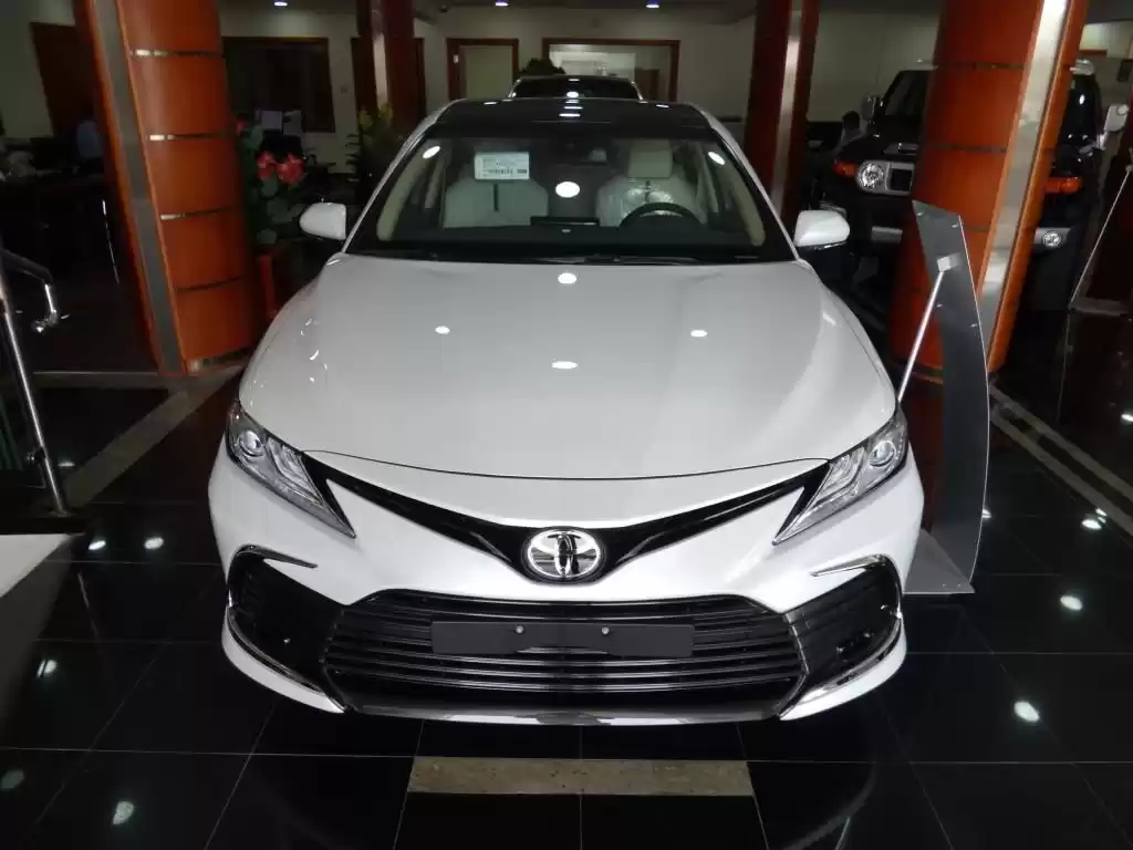 جديدة Toyota Camry للبيع في الدوحة #13171 - 1  صورة 