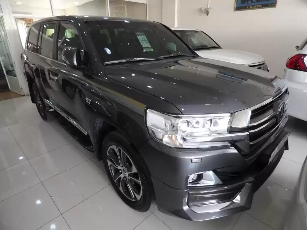 Utilisé Toyota Land Cruiser À vendre au Doha #13209 - 1  image 