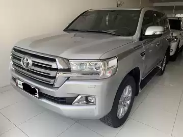مستعملة Toyota Land Cruiser للبيع في الدوحة #13216 - 1  صورة 
