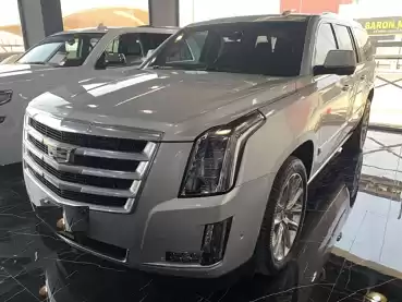 مستعملة Cadillac Escalade للبيع في الدوحة #13231 - 1  صورة 