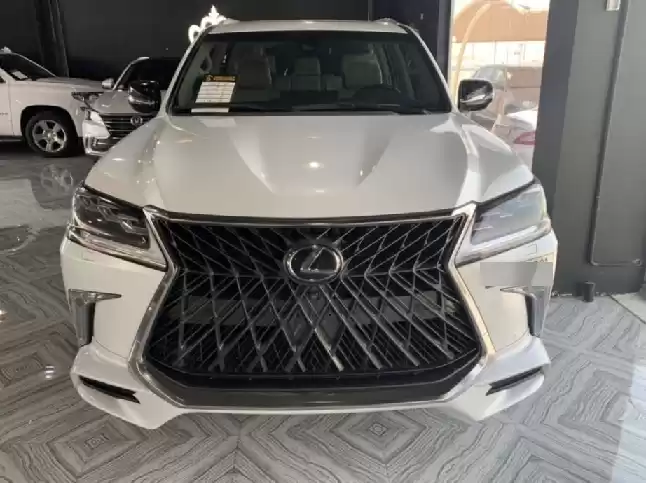 مستعملة Lexus LX للبيع في الدوحة #13253 - 1  صورة 