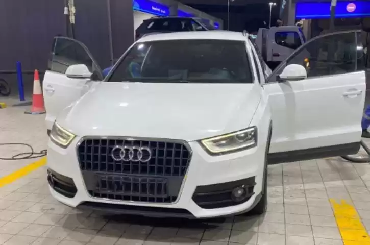 استفاده شده Audi Q3 Crossover برای فروش که در السد , دوحه #13290 - 1  image 