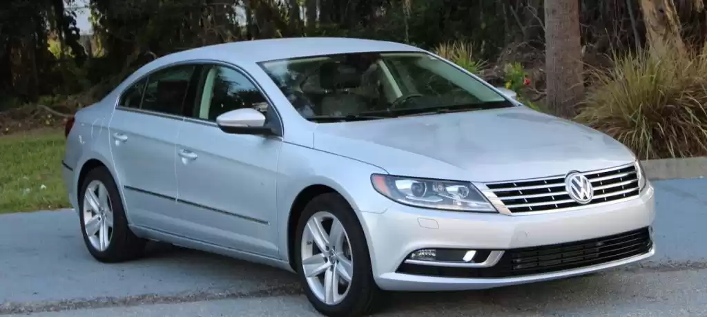 مستعملة Volkswagen CC للبيع في الدوحة #13396 - 1  صورة 