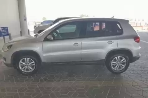 مستعملة Volkswagen Tiguan Crossover للبيع في الدوحة #13453 - 1  صورة 