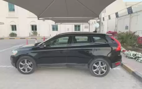 Used Volvo XC60 For Sale in Al Sadd , Doha #13687 - 1  image 