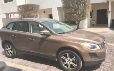 Kullanılmış Volvo XC60 Satılık içinde Al Sadd , Doha #13690 - 1  image 