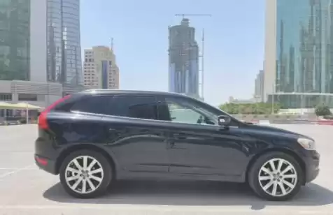 استفاده شده Volvo XC60 برای فروش که در السد , دوحه #13702 - 1  image 