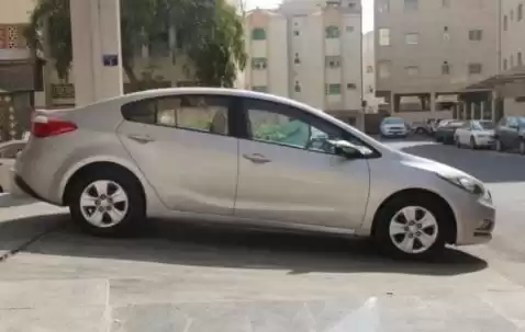 مستعملة Kia Cerato للإيجار في الدوحة #13746 - 1  صورة 