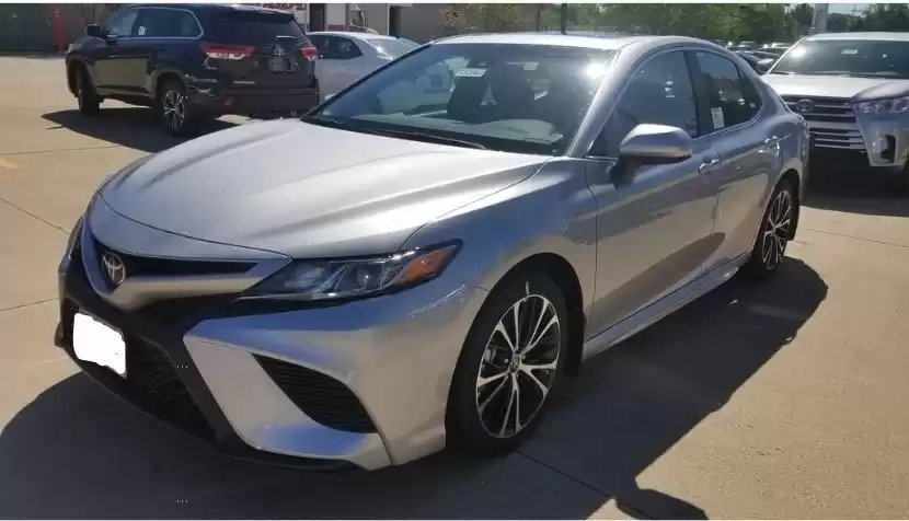 مستعملة Toyota Camry للبيع في دبي #13929 - 1  صورة 