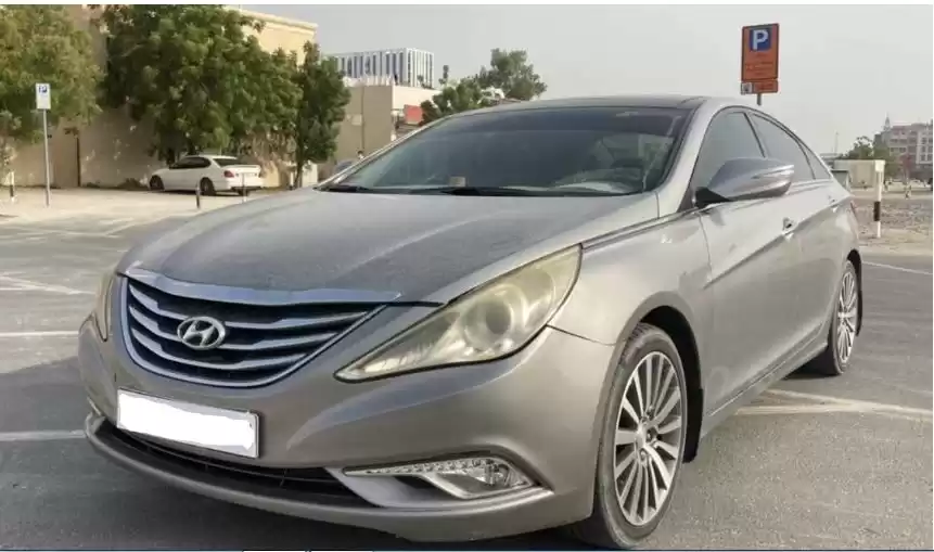 مستعملة Hyundai Sonata للبيع في دبي #14043 - 1  صورة 