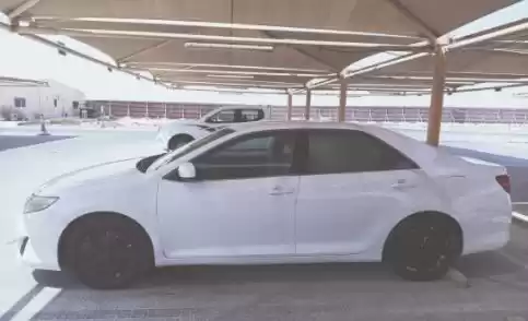 مستعملة Toyota Camry للبيع في الدوحة #14063 - 1  صورة 