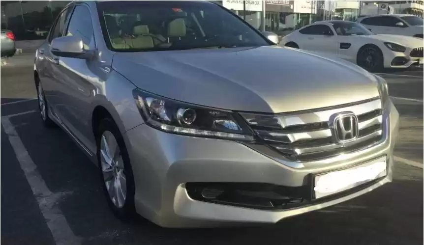 Kullanılmış Honda Accord Satılık içinde Dubai #14074 - 1  image 