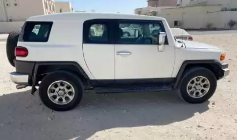 استفاده شده Toyota FJ Cruiser برای فروش که در دوحه #14129 - 1  image 