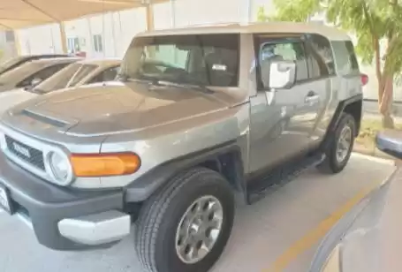 مستعملة Toyota FJ Cruiser للبيع في الدوحة #14135 - 1  صورة 