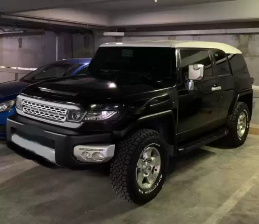 استفاده شده Toyota FJ Cruiser برای فروش که در دوحه #14154 - 1  image 