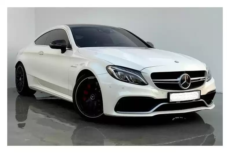 مستعملة Mercedes-Benz Unspecified للبيع في دبي #14183 - 1  صورة 