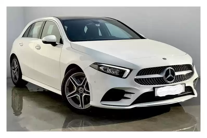 مستعملة Mercedes-Benz Unspecified للبيع في دبي #14372 - 1  صورة 