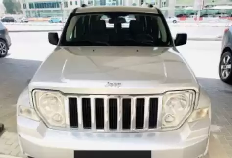 Utilisé Jeep Cherokee À vendre au Al-Sadd , Doha #14414 - 1  image 