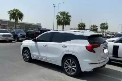 مستعملة GMC Unspecified للبيع في الدوحة #14452 - 1  صورة 