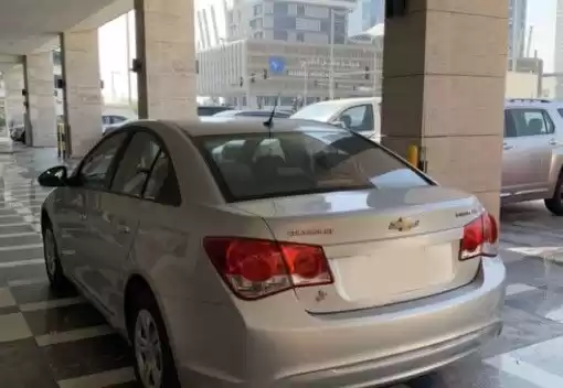 مستعملة Chevrolet Cruze للبيع في الدوحة #14487 - 1  صورة 