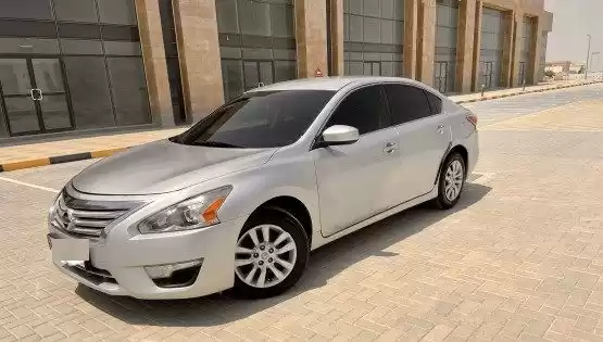 Utilisé Nissan Altima À vendre au Al-Sadd , Doha #14594 - 1  image 