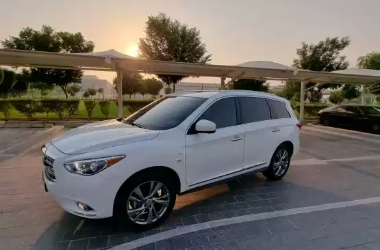 مستعملة Infiniti Unspecified للبيع في الدوحة #14611 - 1  صورة 
