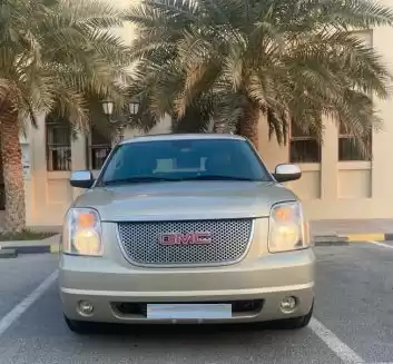 用过的 GMC Yukon 出售 在 萨德 , 多哈 #14617 - 1  image 