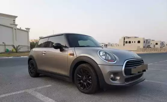 Kullanılmış Mini Unspecified Satılık içinde Doha #14741 - 1  image 