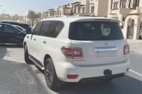 استفاده شده Nissan Patrol برای فروش که در دوحه #14775 - 1  image 