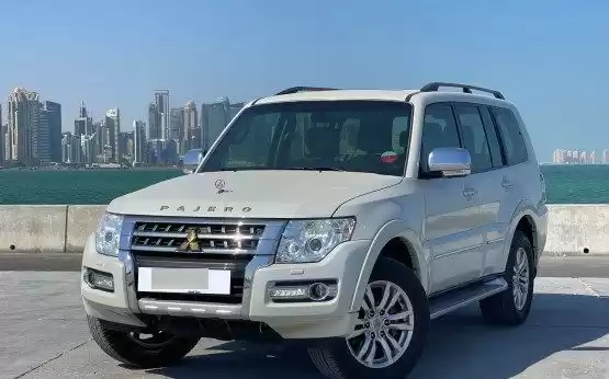 مستعملة Mitsubishi Pajero للبيع في الدوحة #14840 - 1  صورة 