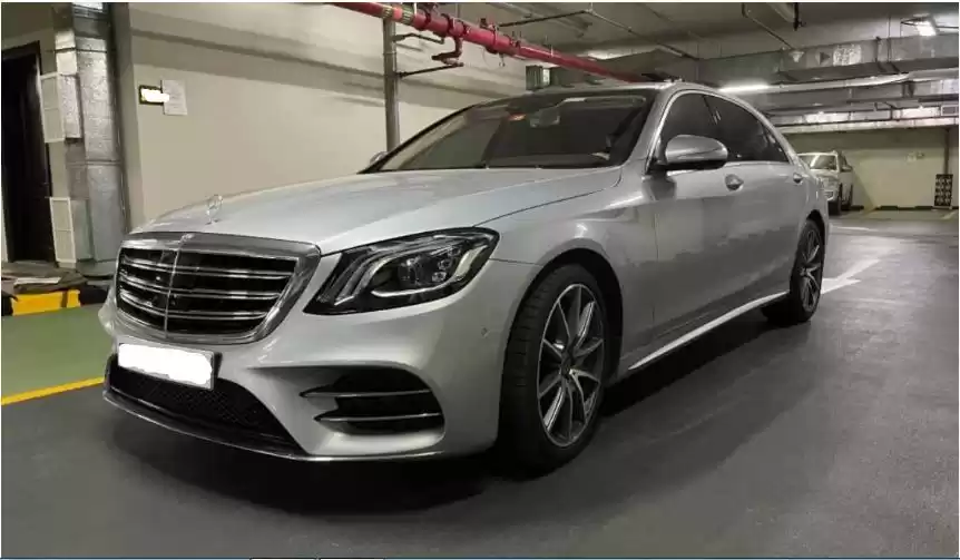 جديدة Mercedes-Benz 560 للبيع في دبي #14857 - 1  صورة 