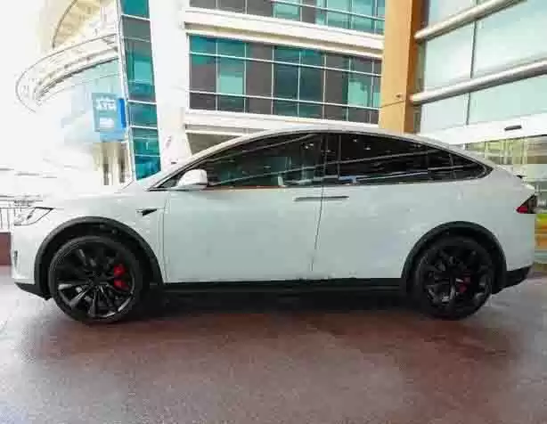 مستعملة Tesla MODEL X للبيع في دبي #14907 - 1  صورة 
