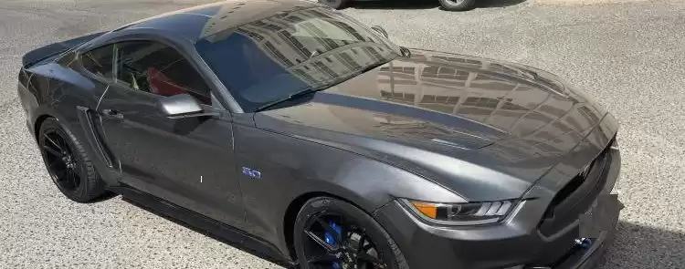 Использовал Ford Mustang Продается в Кувейт #14920 - 1  image 