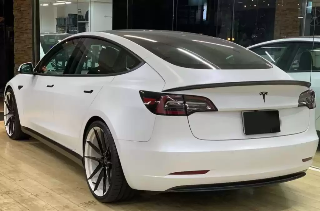 مستعملة Tesla MODEL 3 للبيع في دبي #14966 - 1  صورة 