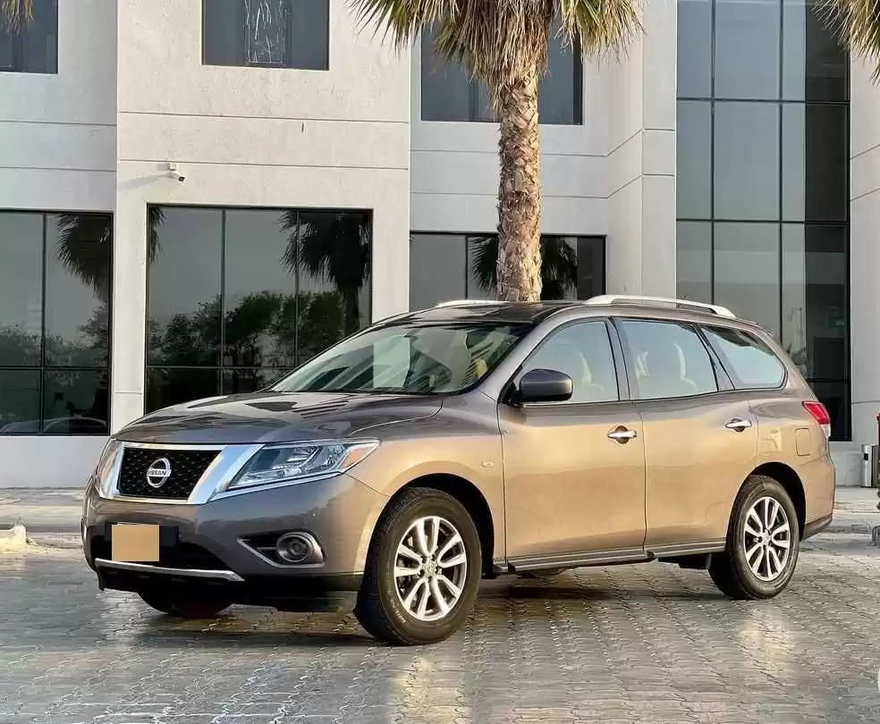 مستعملة Nissan Pathfinder للبيع في الكويت #14997 - 1  صورة 