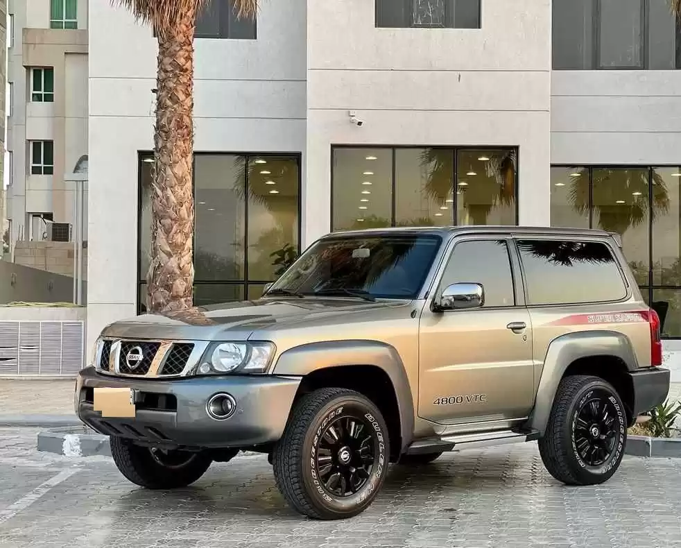 مستعملة Nissan Patrol للبيع في الكويت #15002 - 1  صورة 